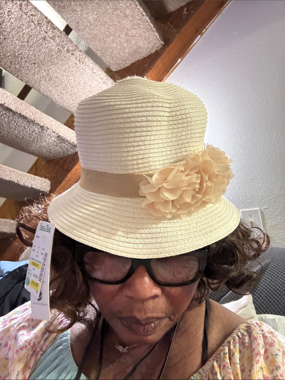 Steinmark Cream Floral Ribbon Cloche Hat
